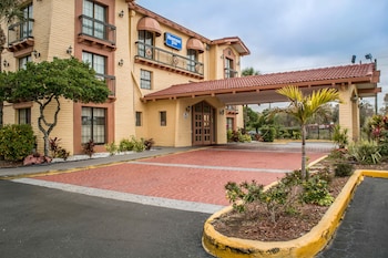 Rodeway Inn Near Ybor City - Casino,Tampa>>Orient Park,2 star