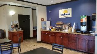 Days Inn & Suites By Wyndham Vancouver,Willamette Valley>>Vancouver,4 star
