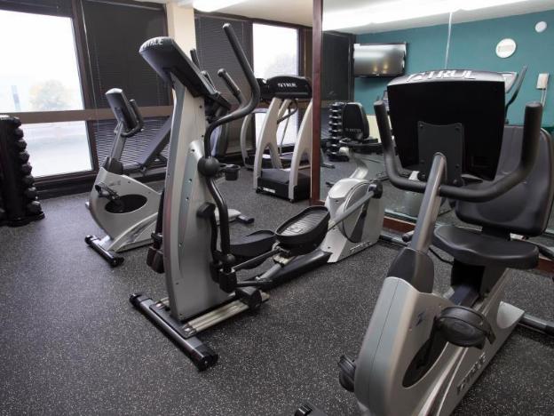 pear tree inn st louis near union station