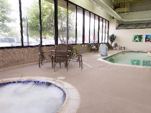 pear tree inn st louis near union station