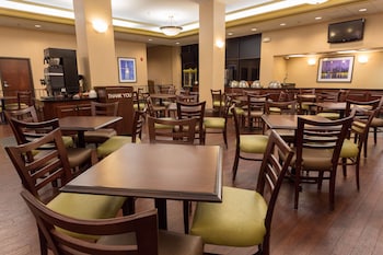 pear tree inn st louis near union station