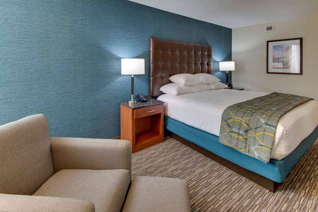 pear tree inn st louis airport