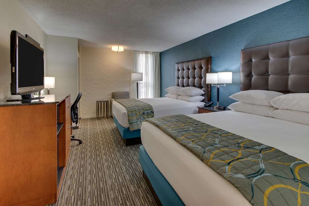 pear tree inn st louis airport