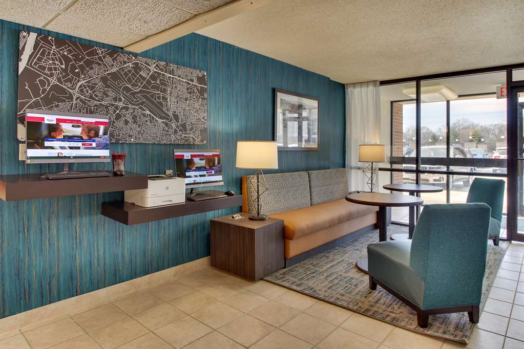 pear tree inn st louis airport