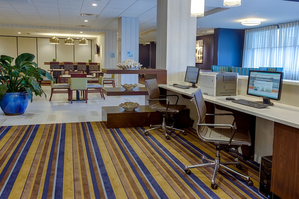 holiday inn express and suites baltimore west cato