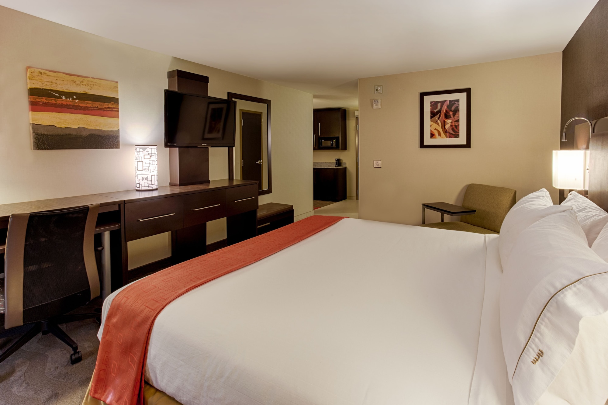 holiday inn express and suites baltimore west cato