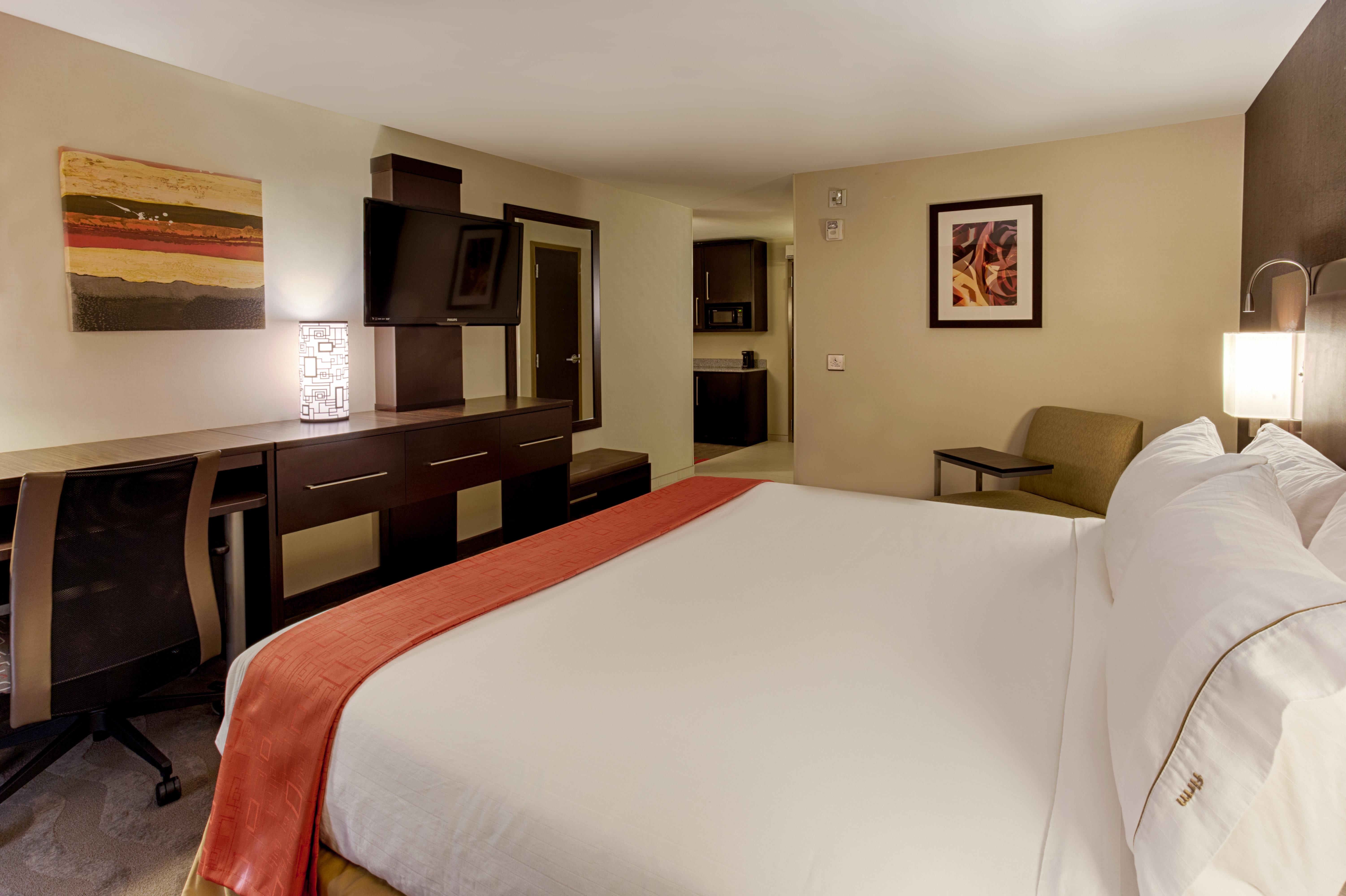 holiday inn express and suites baltimore west cato