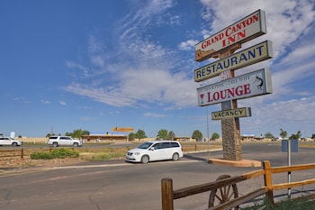 grand canyon inn and motel