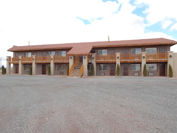 grand canyon inn and motel