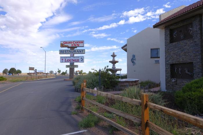 grand canyon inn and motel