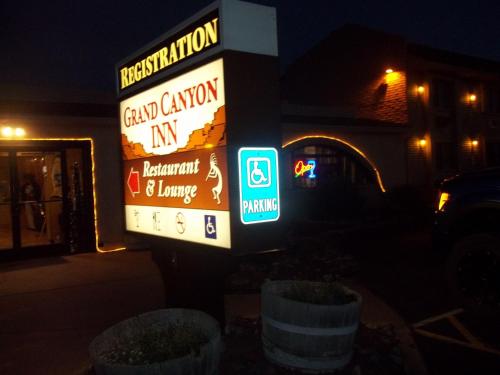 grand canyon inn and motel