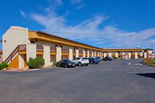 grand canyon inn and motel