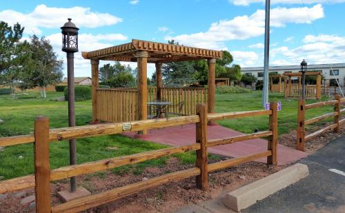 grand canyon inn and motel