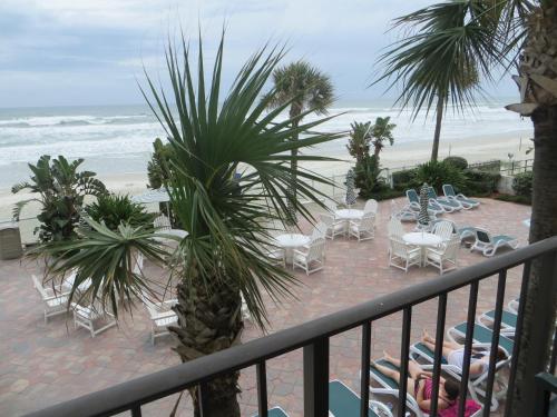 days inn by wyndham daytona oceanfront
