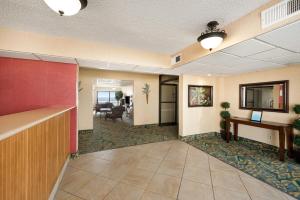 days inn by wyndham daytona oceanfront