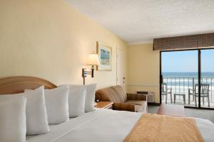 days inn by wyndham daytona oceanfront