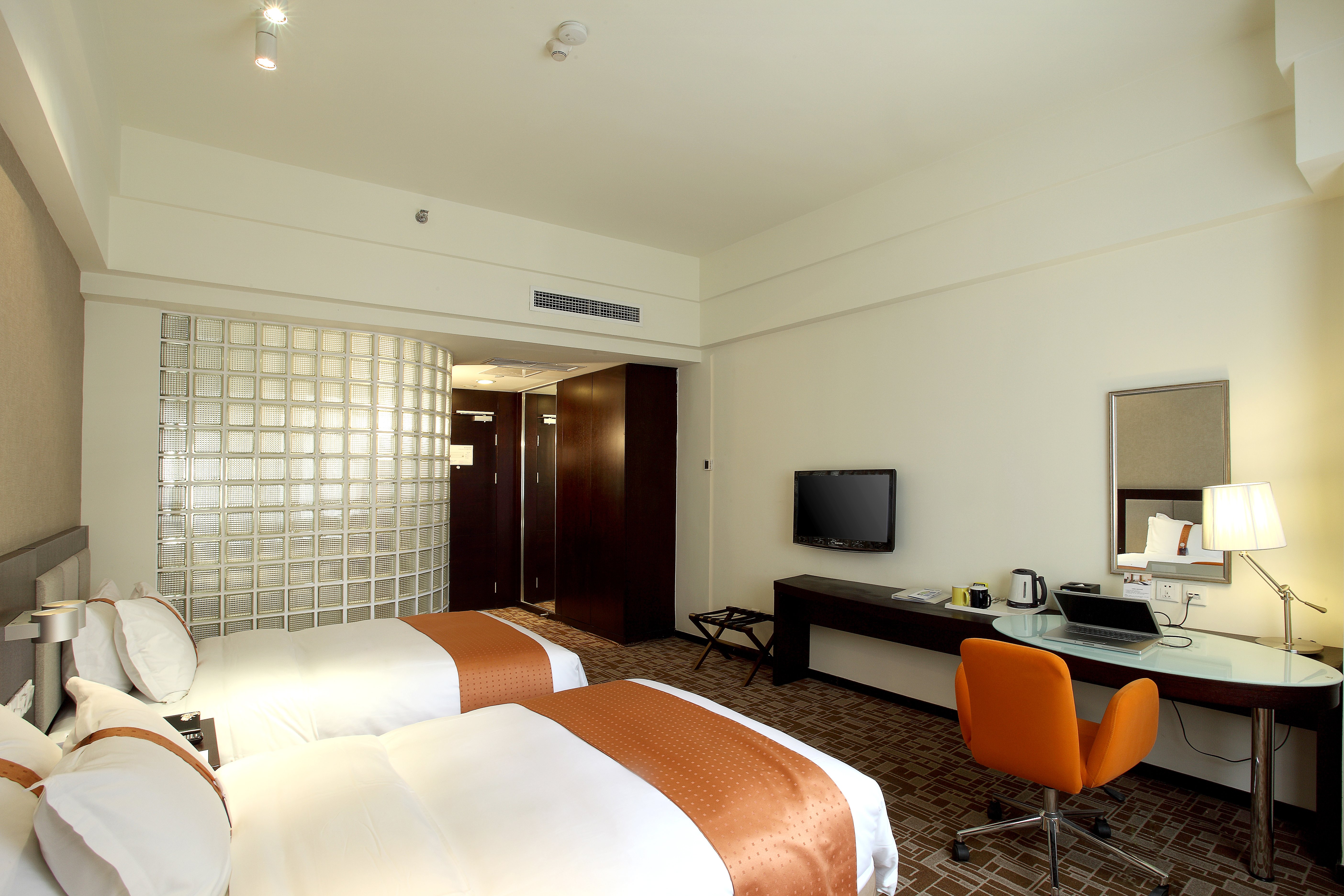 holiday inn express chengdu wuhou by ihg