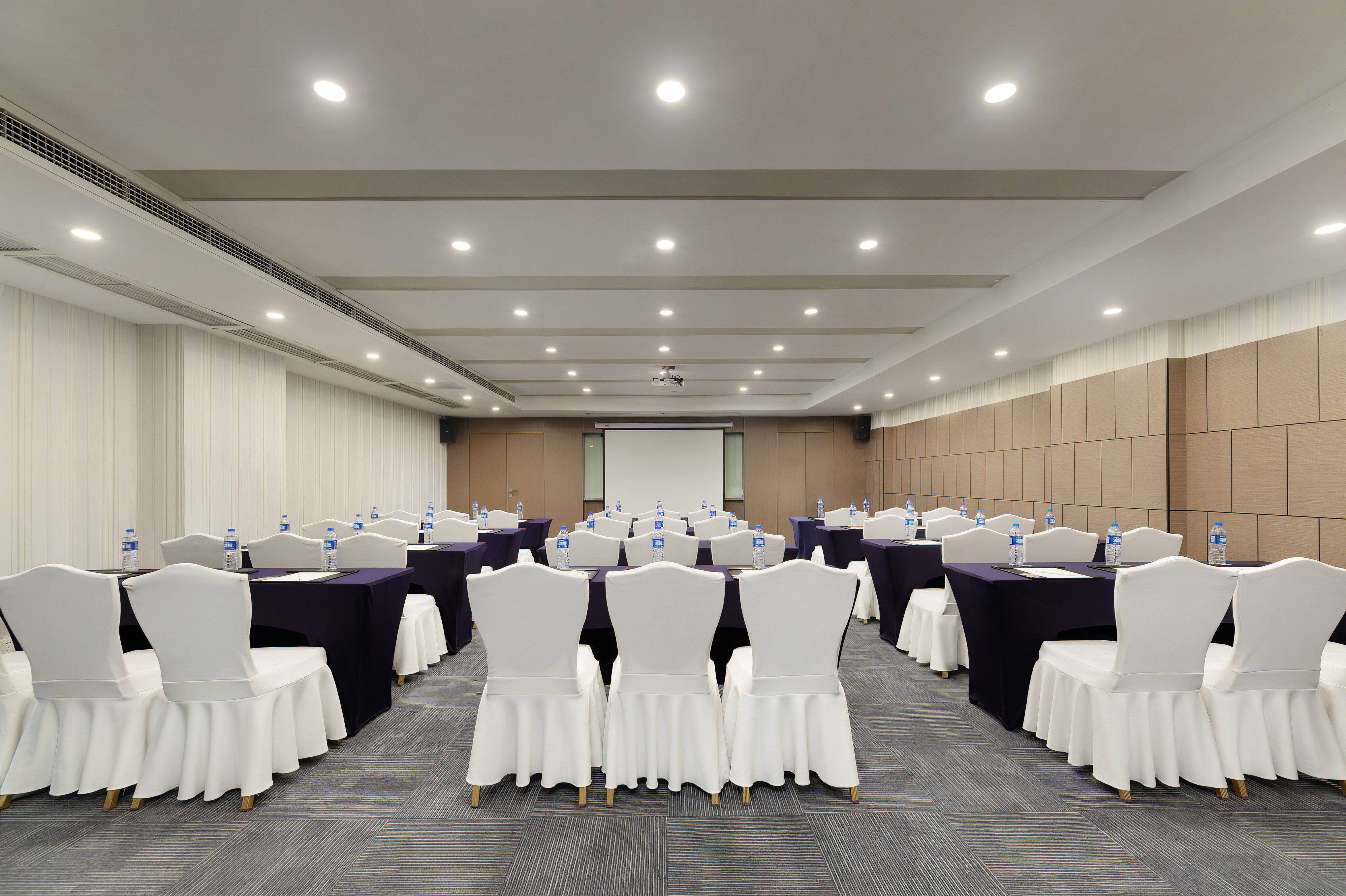 holiday inn express chengdu wuhou by ihg