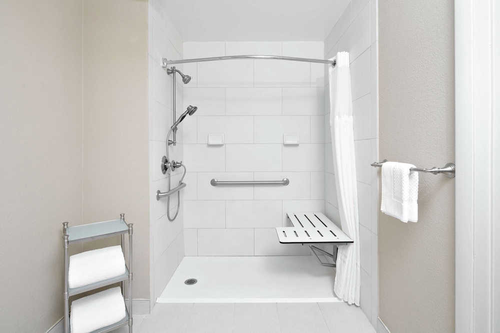 doubletree suites by hilton charlotte southpark