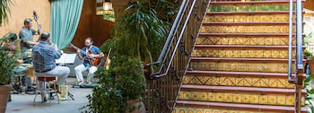 hotel los gatos