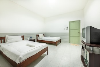 mac garden resort