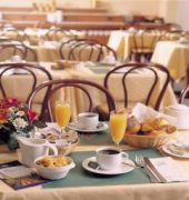 aris grand place hotel