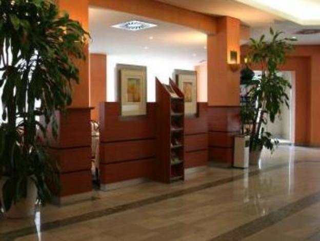aris grand place hotel