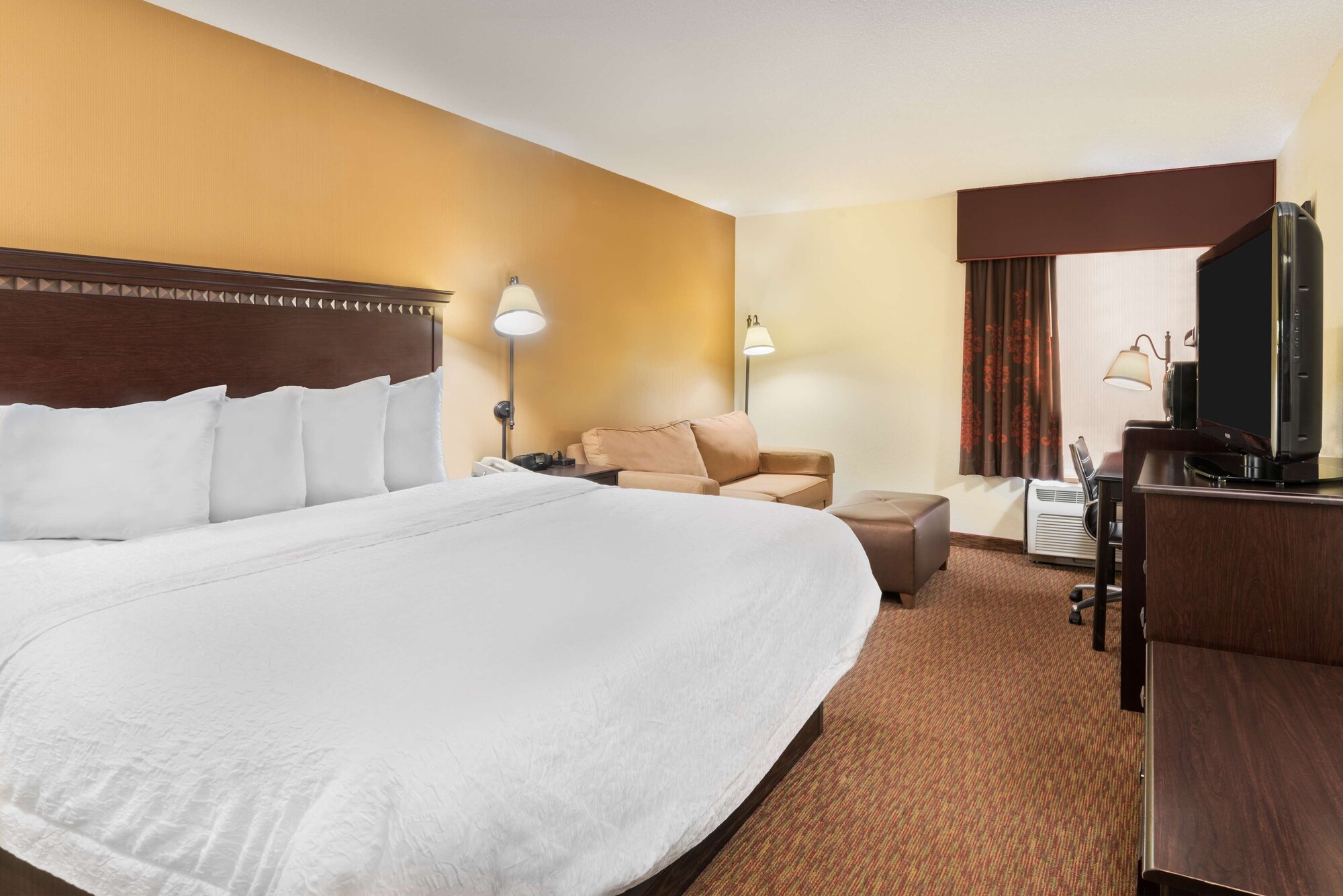 hampton inn charlotte university place