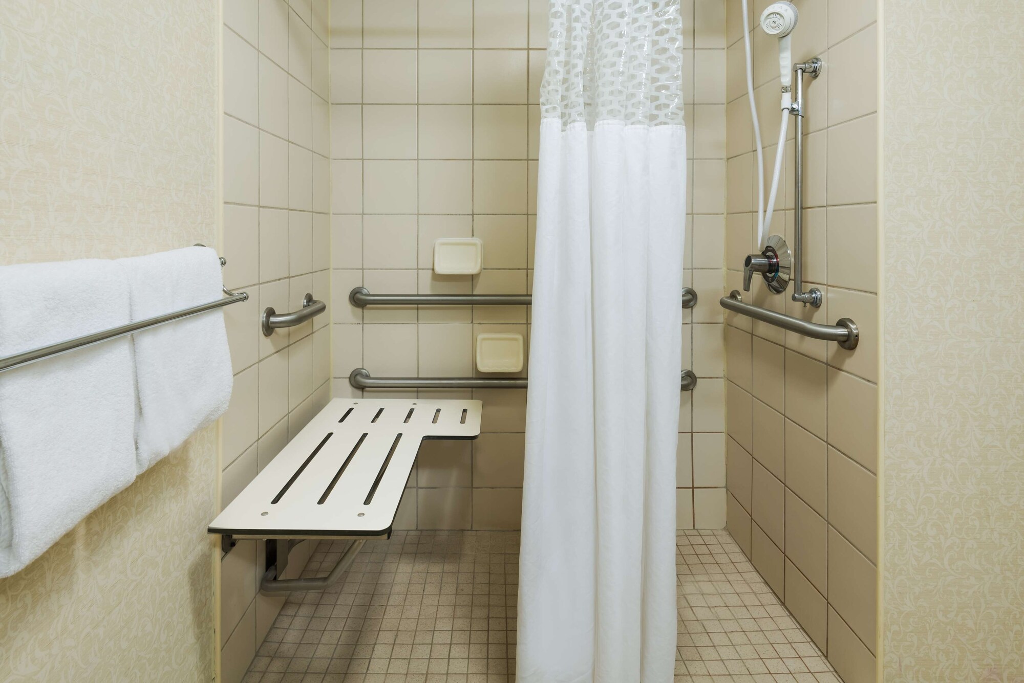 hampton inn charlotte university place