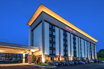 Hampton Inn Charlotte - University Place,Matthews>>Charlotte,3 star