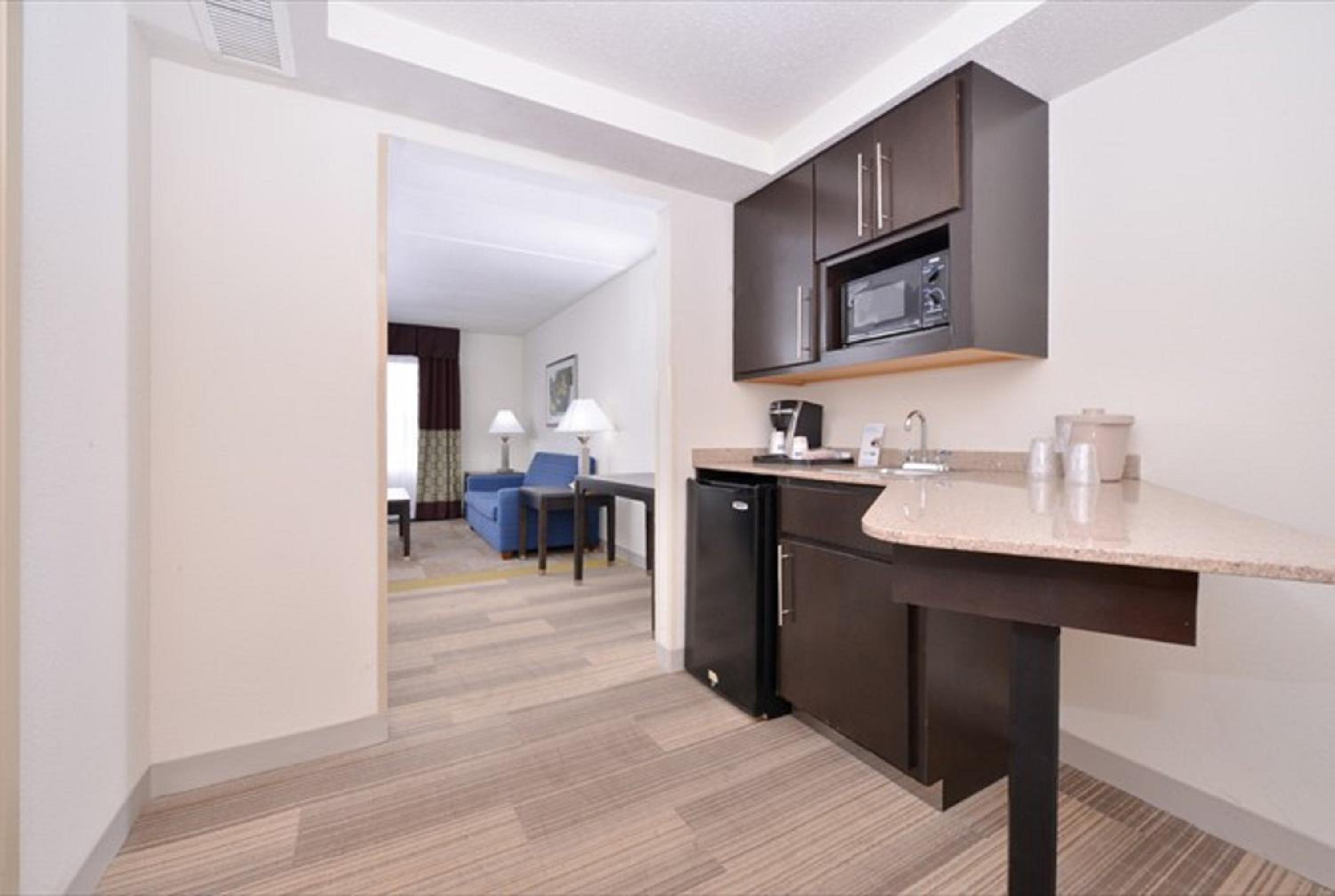 holiday inn express hotel and suites mooresville lake normann