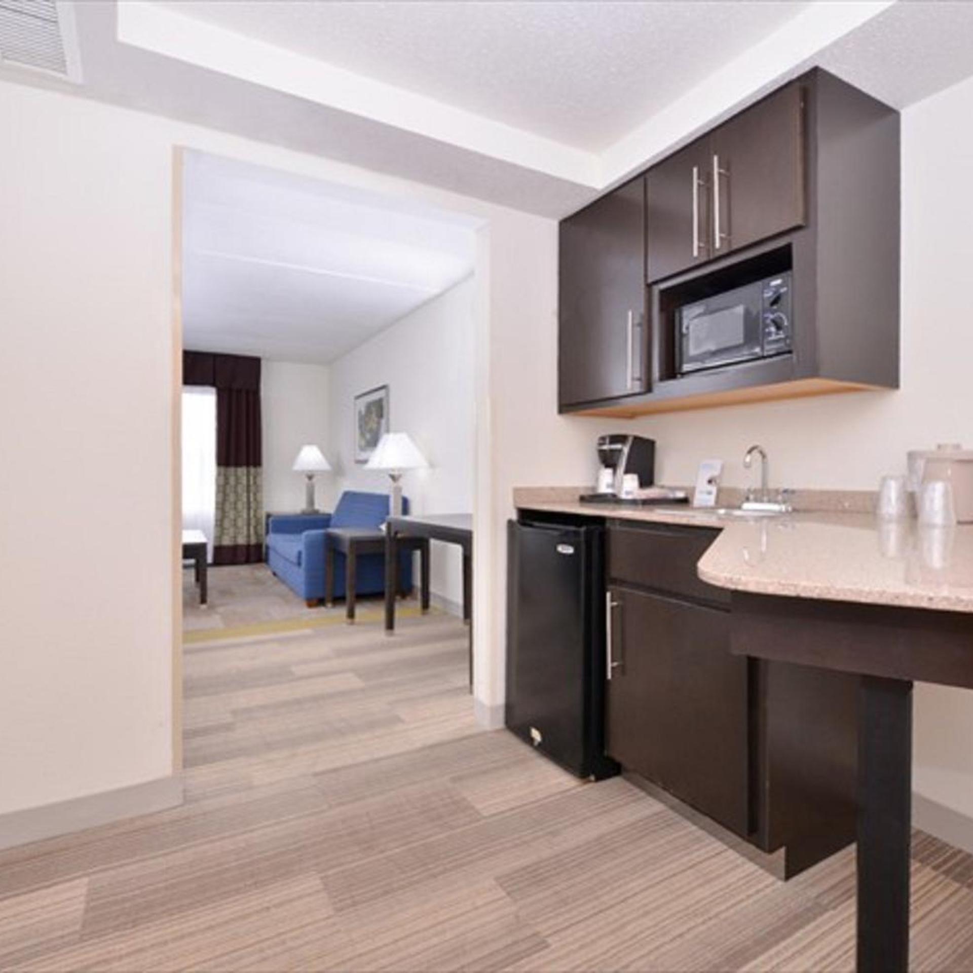 holiday inn express hotel and suites mooresville lake normann