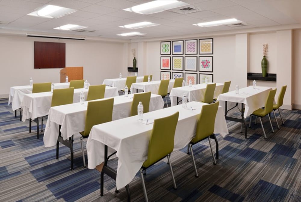 holiday inn express hotel and suites mooresville lake normann