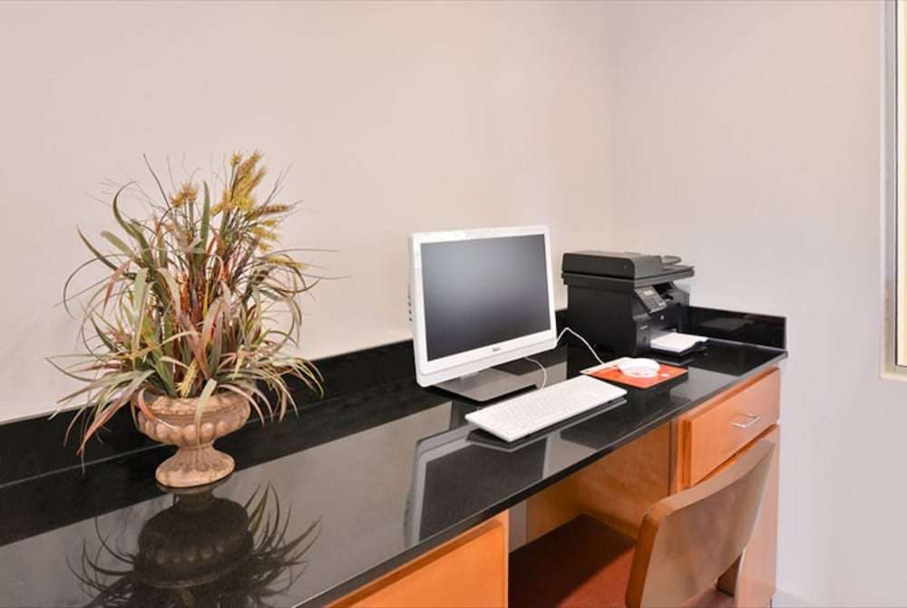 holiday inn express hotel and suites mooresville lake normann