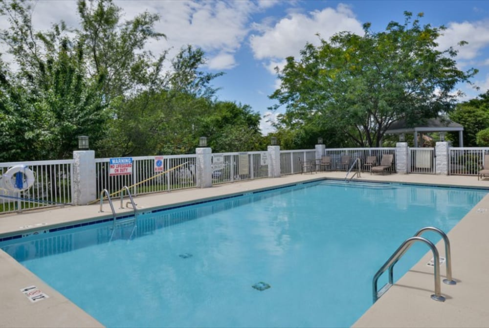 holiday inn express hotel and suites mooresville lake normann