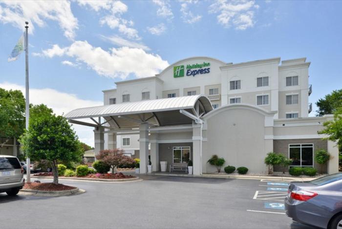 holiday inn express hotel and suites mooresville lake normann