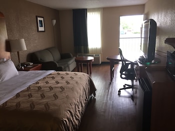 quality inn and suites university area