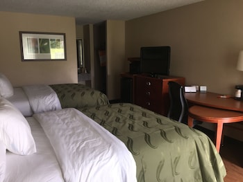 quality inn and suites university area