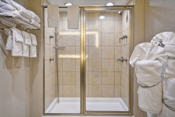 embassy suites hotel charlotte