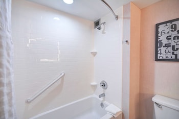 embassy suites hotel charlotte