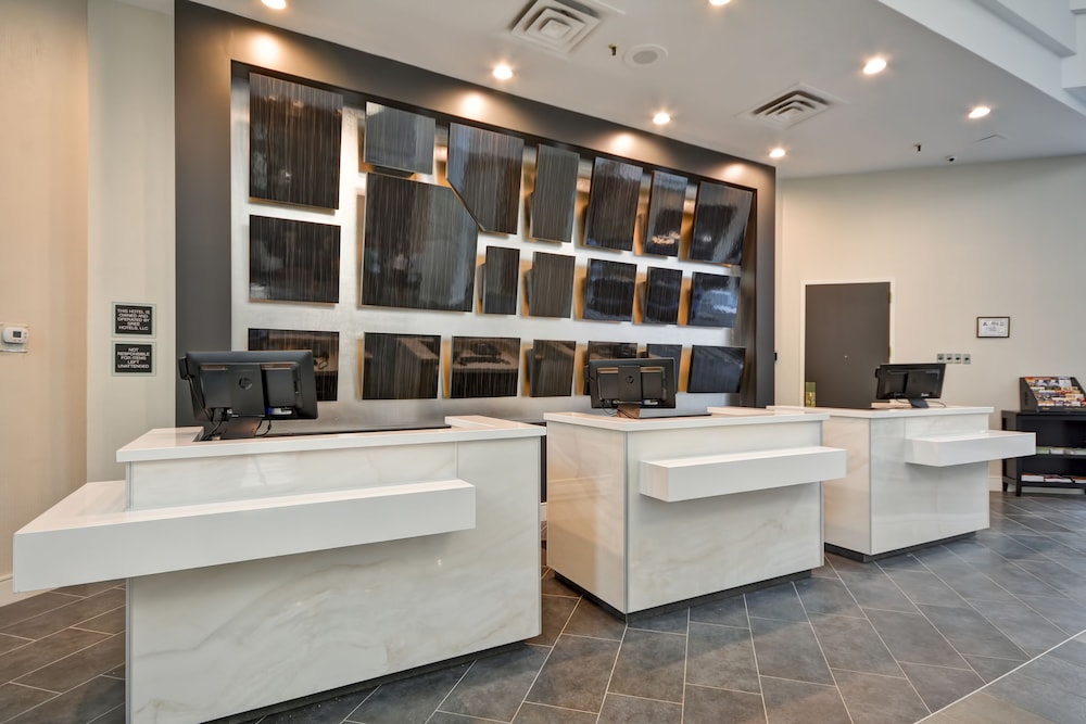 embassy suites hotel charlotte