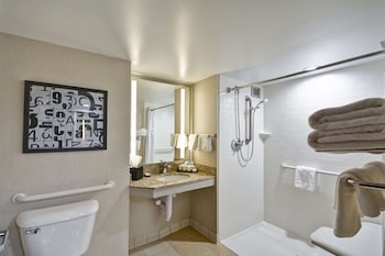 Embassy Suites Hotel Charlotte,North Carolina>>Charlotte,4 star