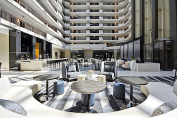 Embassy Suites Hotel Charlotte,North Carolina>>Charlotte,4 star