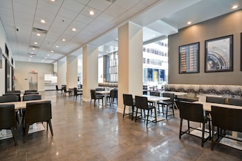 embassy suites hotel charlotte