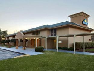 Days Inn By Wyndham Charlotte/Woodlawn Near Carowinds,North Carolina>>Charlotte,2 star