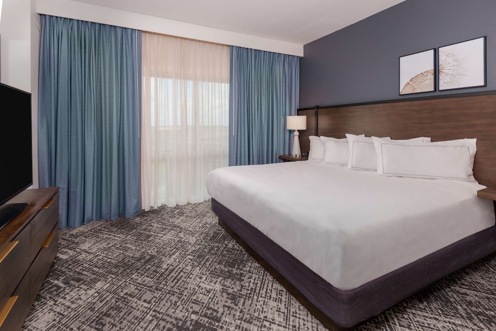 hilton charlotte airport