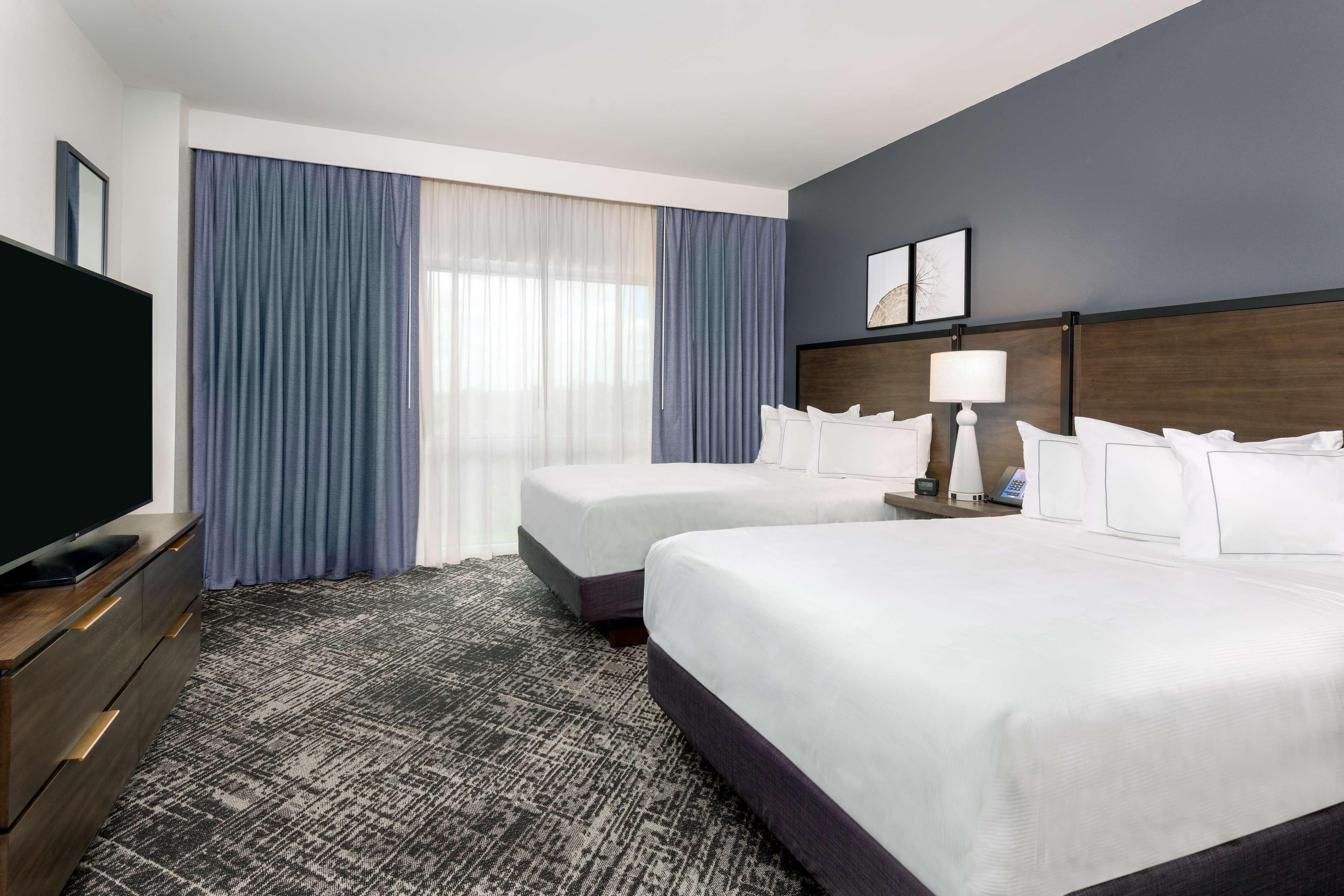 hilton charlotte airport