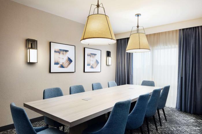 hilton charlotte airport