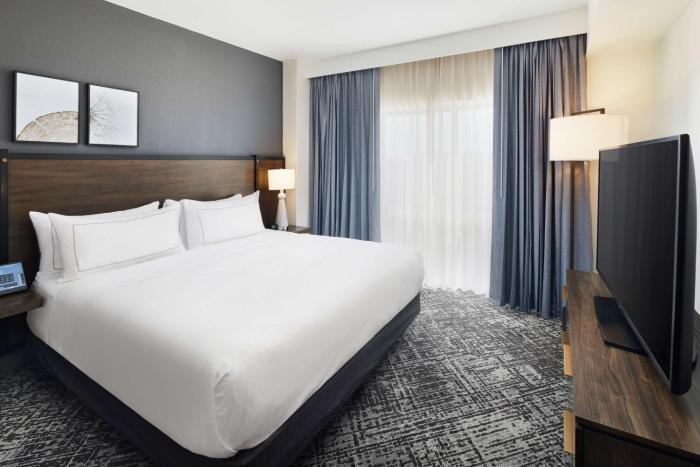 hilton charlotte airport