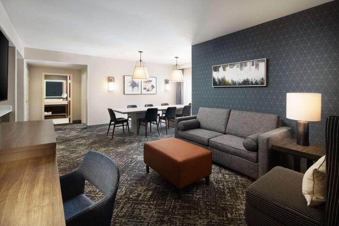 hilton charlotte airport